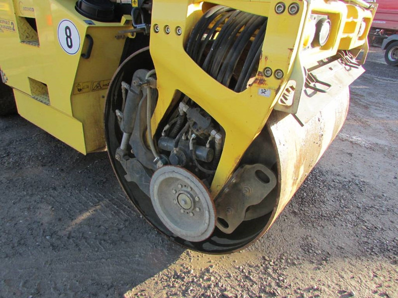 Bomag BW 154 A P-4 i AM / Asphaltmanager Walze - Каток: фото 4 Bomag BW 154 A P-4 i AM / Asphaltmanager Walze - Каток: фото 4