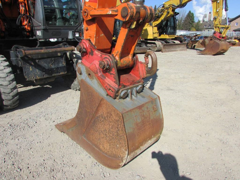 Hitachi ZX 140 W-3 Mobilbagger 43.000 EUR / Klima - Колёсный экскаватор: фото 4 Hitachi ZX 140 W-3 Mobilbagger 43.000 EUR / Klima - Колёсный экскаватор: фото 4