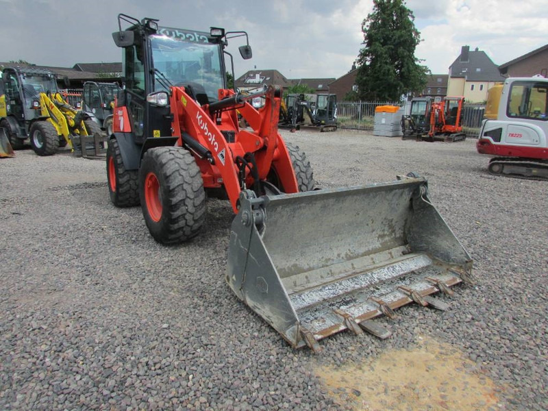 Kubota R 065 Radlader 31.000 EUR - Колёсный погрузчик: фото 4 Kubota R 065 Radlader 31.000 EUR - Колёсный погрузчик: фото 4