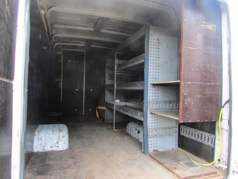 Mercedes-Benz 813 D Vario Kastenwagen - Грузовик с закрытым кузовом: фото 4 Mercedes-Benz 813 D Vario Kastenwagen - Грузовик с закрытым кузовом: фото 4