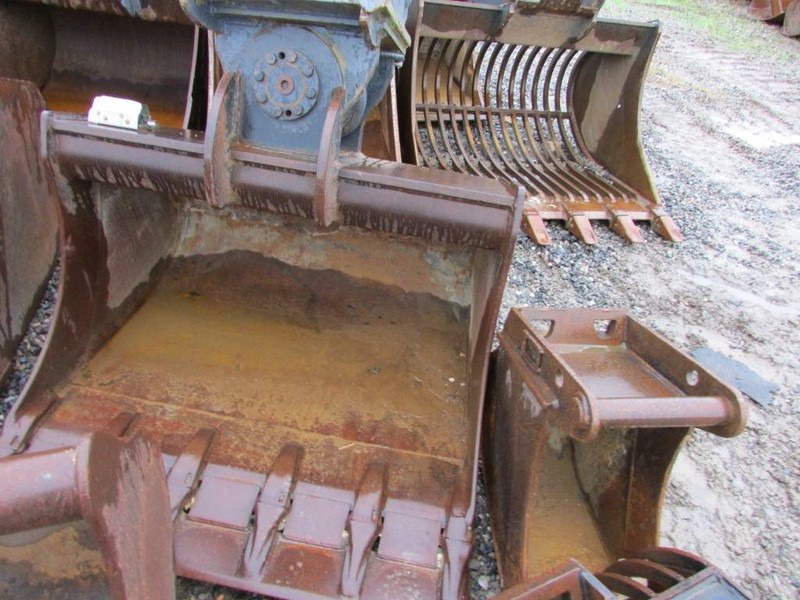 NSB E 160 Schwenktieflöffel 1400 mm OQ 65 / 7.500 - Навесное оборудование для Строительной техники: фото 4 NSB E 160 Schwenktieflöffel 1400 mm OQ 65 / 7.500 - Навесное оборудование для Строительной техники: фото 4