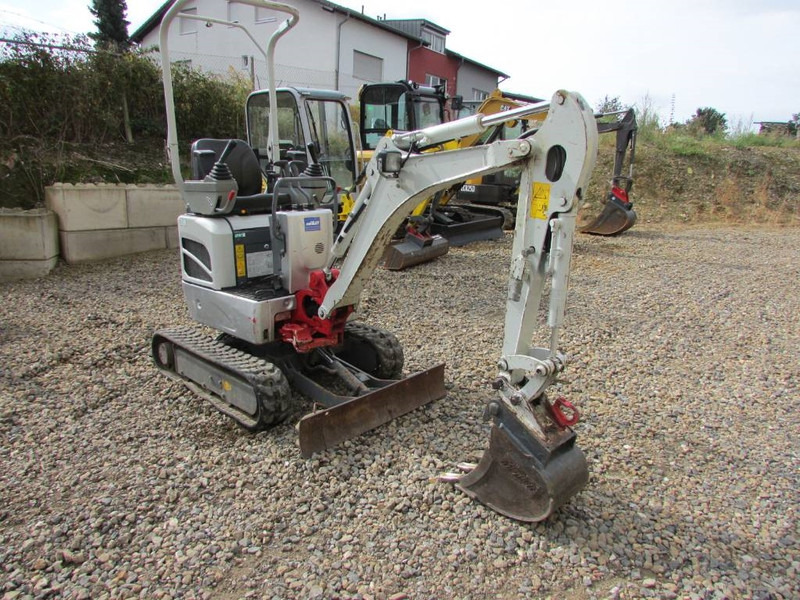 Takeuchi TB 210 R Minibagger 14.500 EUR - Мини-экскаватор: фото 3 Takeuchi TB 210 R Minibagger 14.500 EUR - Мини-экскаватор: фото 3
