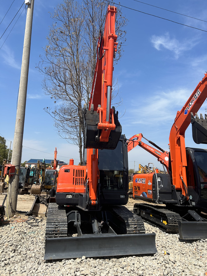 Doosan DX60 - Гусеничный экскаватор: фото 2 Doosan DX60 - Гусеничный экскаватор: фото 2