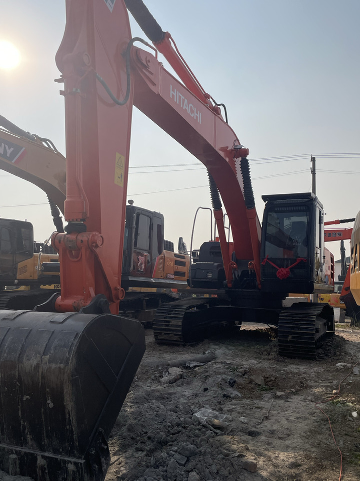HITACHI ZX210 - Гусеничный экскаватор: фото 4 HITACHI ZX210 - Гусеничный экскаватор: фото 4