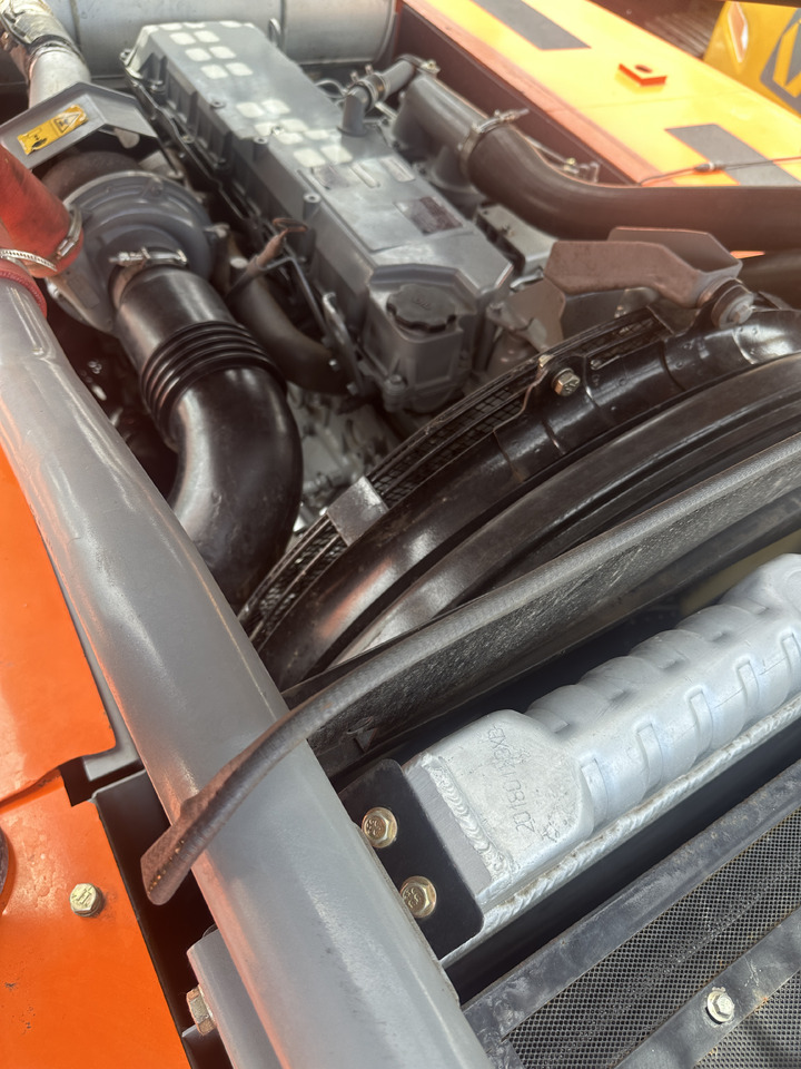 Гусеничный экскаватор HITACHI ZX350H: фото 11 Гусеничный экскаватор HITACHI ZX350H: фото 11