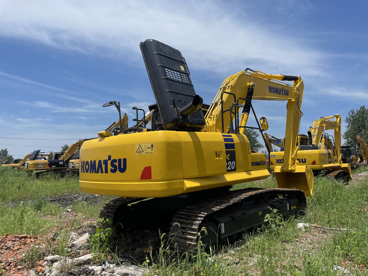 KOMATSU PC 220-8 - Гусеничный экскаватор: фото 2 KOMATSU PC 220-8 - Гусеничный экскаватор: фото 2