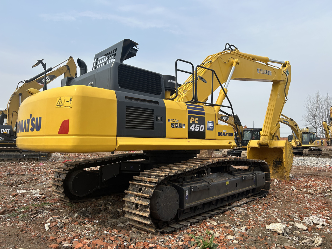 KOMATSU PC450-8 - Гусеничный экскаватор: фото 2 KOMATSU PC450-8 - Гусеничный экскаватор: фото 2