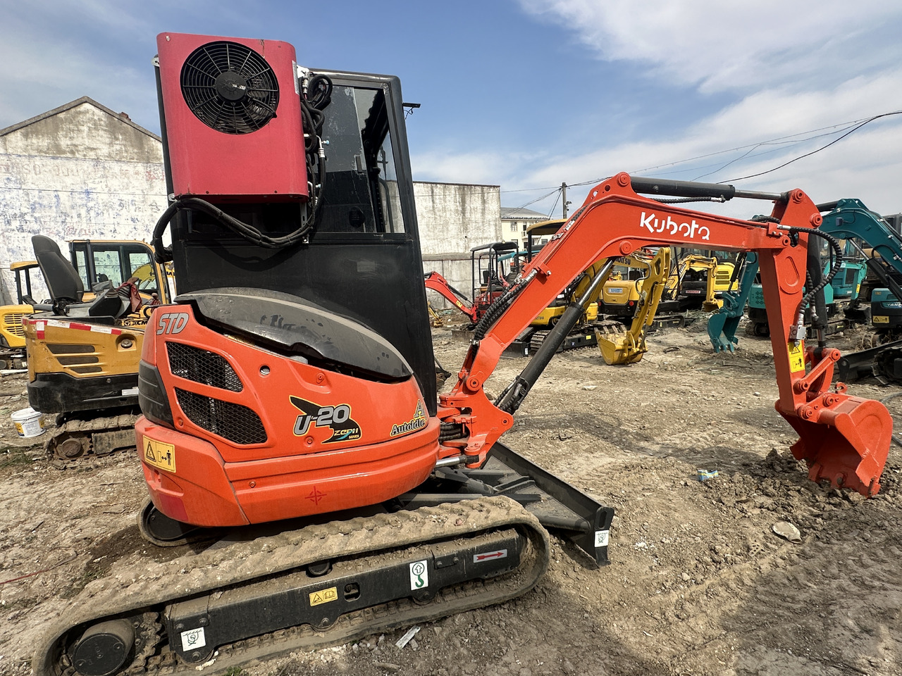 KUBOTA U-20 - Мини-экскаватор: фото 2 KUBOTA U-20 - Мини-экскаватор: фото 2