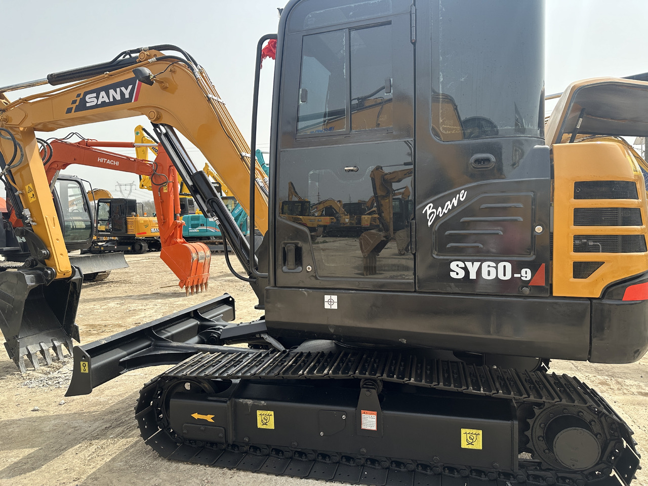 SANY SY60C-9 - Мини-экскаватор: фото 2 SANY SY60C-9 - Мини-экскаватор: фото 2