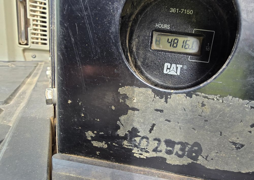 Caterpillar - Гусеничный экскаватор: фото 4 Caterpillar - Гусеничный экскаватор: фото 4