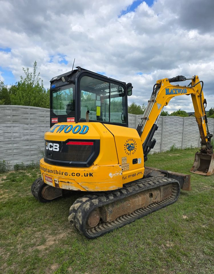 JCB - Гусеничный экскаватор: фото 2 JCB - Гусеничный экскаватор: фото 2