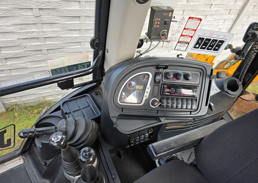 JCB - Экскаватор-погрузчик: фото 5 JCB - Экскаватор-погрузчик: фото 5