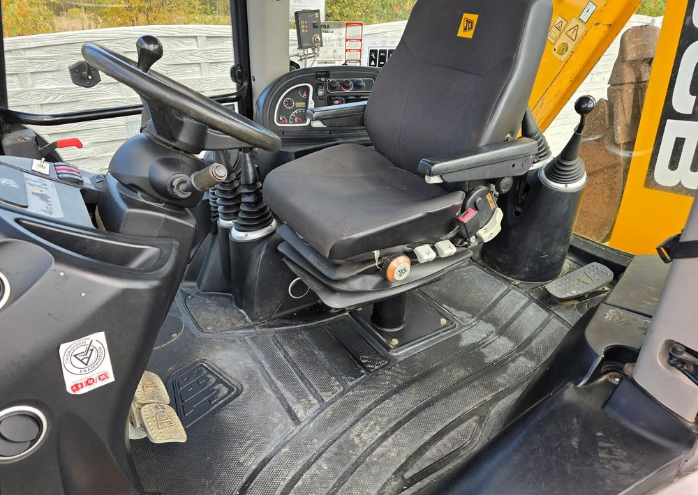 JCB - Экскаватор-погрузчик: фото 3 JCB - Экскаватор-погрузчик: фото 3