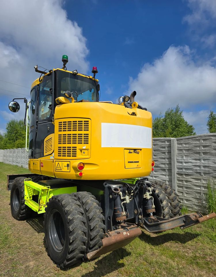 Komatsu - Колёсный экскаватор: фото 3 Komatsu - Колёсный экскаватор: фото 3