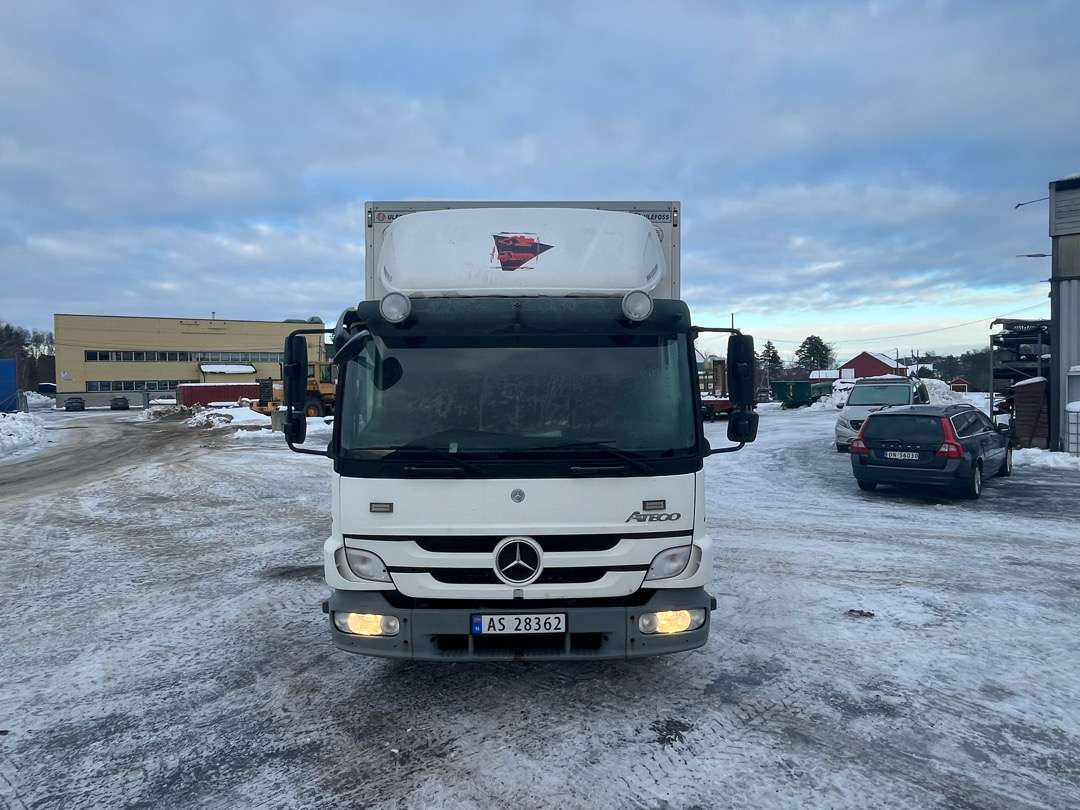 2011 Mercedes-Benz putebil/skapbil EU-godkjent (NY minstepris) - Грузовик с закрытым кузовом: фото 3 2011 Mercedes-Benz putebil/skapbil EU-godkjent (NY minstepris) - Грузовик с закрытым кузовом: фото 3