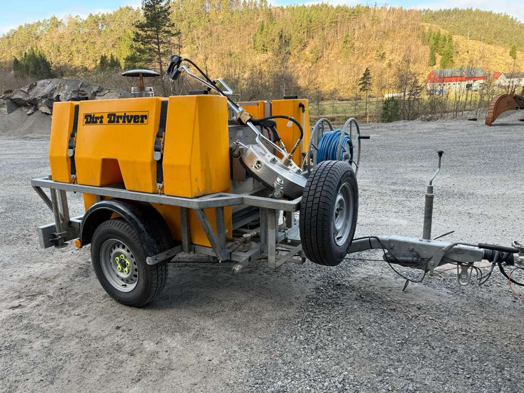 2020 Høytrykkspyler (Dirt driver Dduhd/st.) m/ kald og varmt vann - Мойка высокого давления: фото 1 2020 Høytrykkspyler (Dirt driver Dduhd/st.) m/ kald og varmt vann - Мойка высокого давления: фото 1