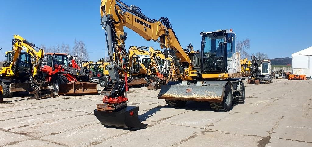 Liebherr A 912 compact - Колёсный экскаватор: фото 1 Liebherr A 912 compact - Колёсный экскаватор: фото 1