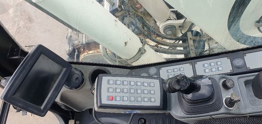 Гусеничный экскаватор Liebherr R 914 compact: фото 11