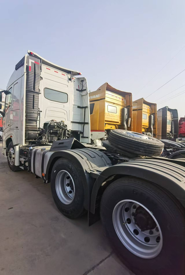 DAYUN V9 - Тягач: фото 4 DAYUN V9 - Тягач: фото 4