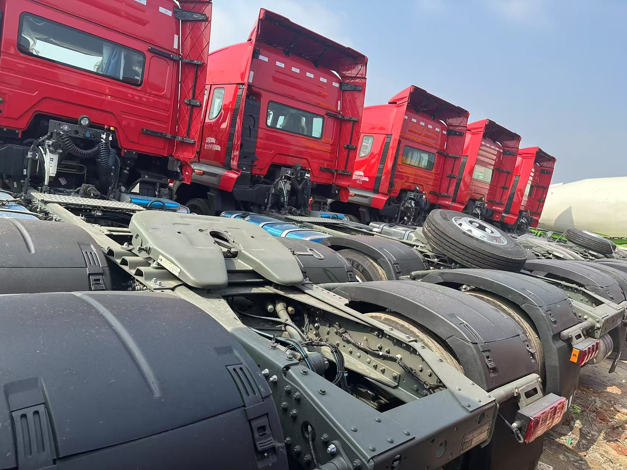 HOHAN  - Тягач: фото 3 HOHAN  - Тягач: фото 3