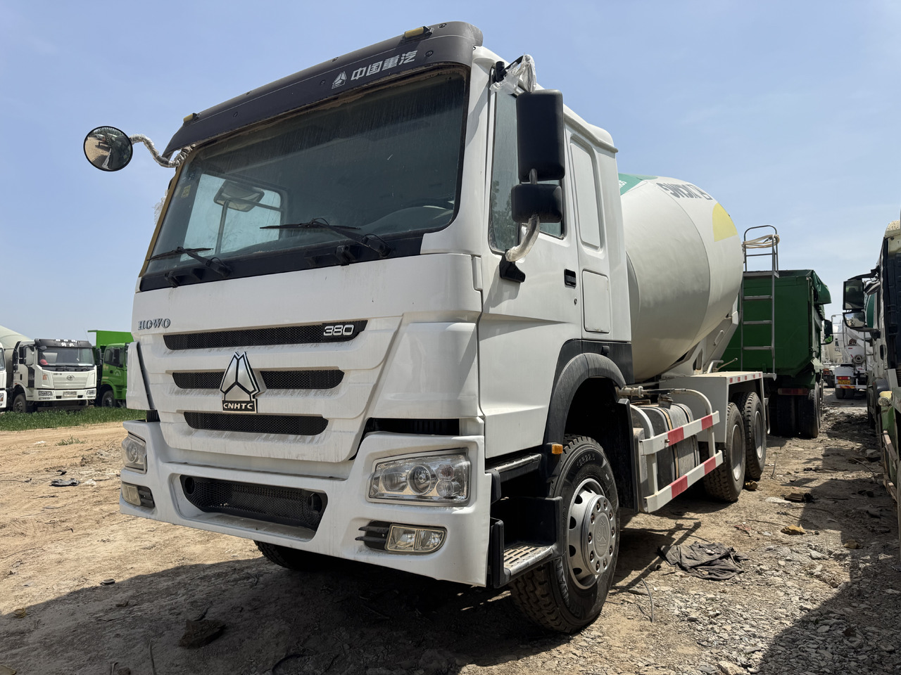 Howo - Автобетоносмеситель: фото 2 Howo - Автобетоносмеситель: фото 2