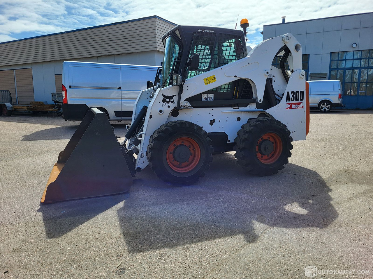 Bobcat A300, liukuohjattava kuormaaja, nelipyöräohjaus,, Kouvola - Мини-погрузчик с бортовым поворотом: фото 4 Bobcat A300, liukuohjattava kuormaaja, nelipyöräohjaus,, Kouvola - Мини-погрузчик с бортовым поворотом: фото 4