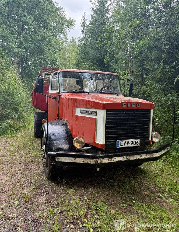 Sisu Karhu, kuorma-auto kipillä, 24 577 km, 1982, Lohja - Грузовик: фото 3 Sisu Karhu, kuorma-auto kipillä, 24 577 km, 1982, Lohja - Грузовик: фото 3
