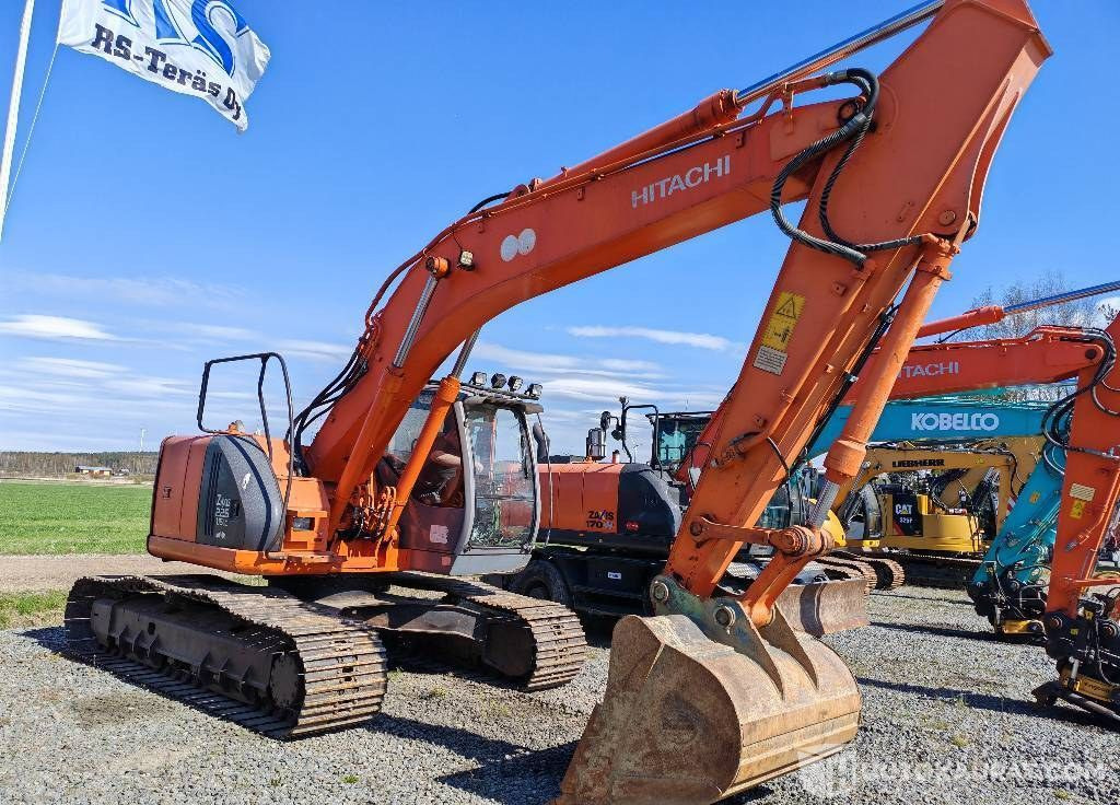 Hitachi ZX 225 US, 2003, 16 156 h Kaivinkone, Kurikka - Гусеничный экскаватор: фото 3 Hitachi ZX 225 US, 2003, 16 156 h Kaivinkone, Kurikka - Гусеничный экскаватор: фото 3