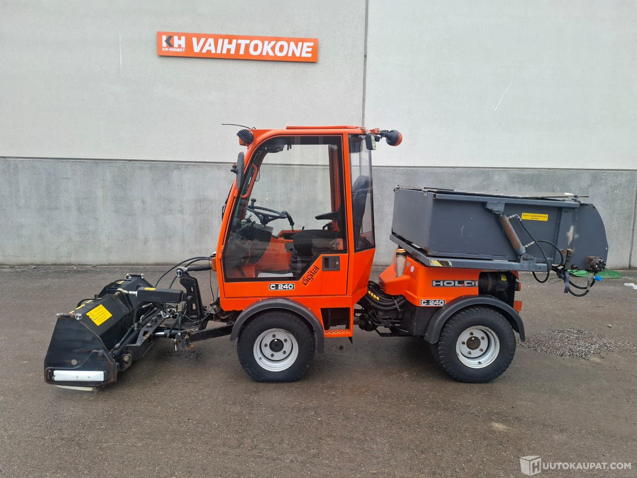 Holder C 240, 1999, Kiinteistötraktori, Sis alv 25,5%, Nurmijärvi - Снегоуборочная машина: фото 1 Holder C 240, 1999, Kiinteistötraktori, Sis alv 25,5%, Nurmijärvi - Снегоуборочная машина: фото 1
