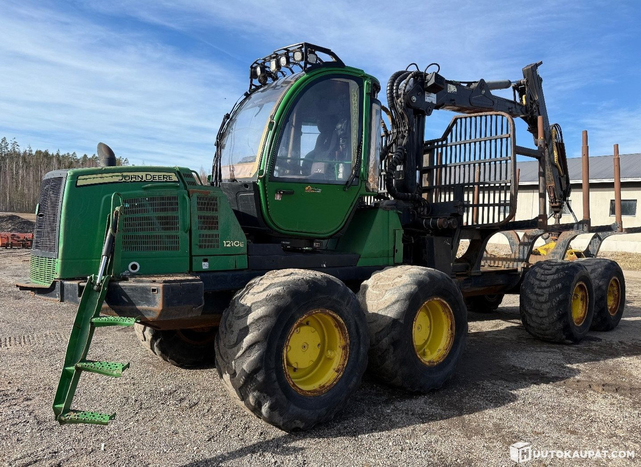 John Deere 1210E, harvester/forwarder, 28,430 h, Lahti - Форвардер: фото 3 John Deere 1210E, harvester/forwarder, 28,430 h, Lahti - Форвардер: фото 3