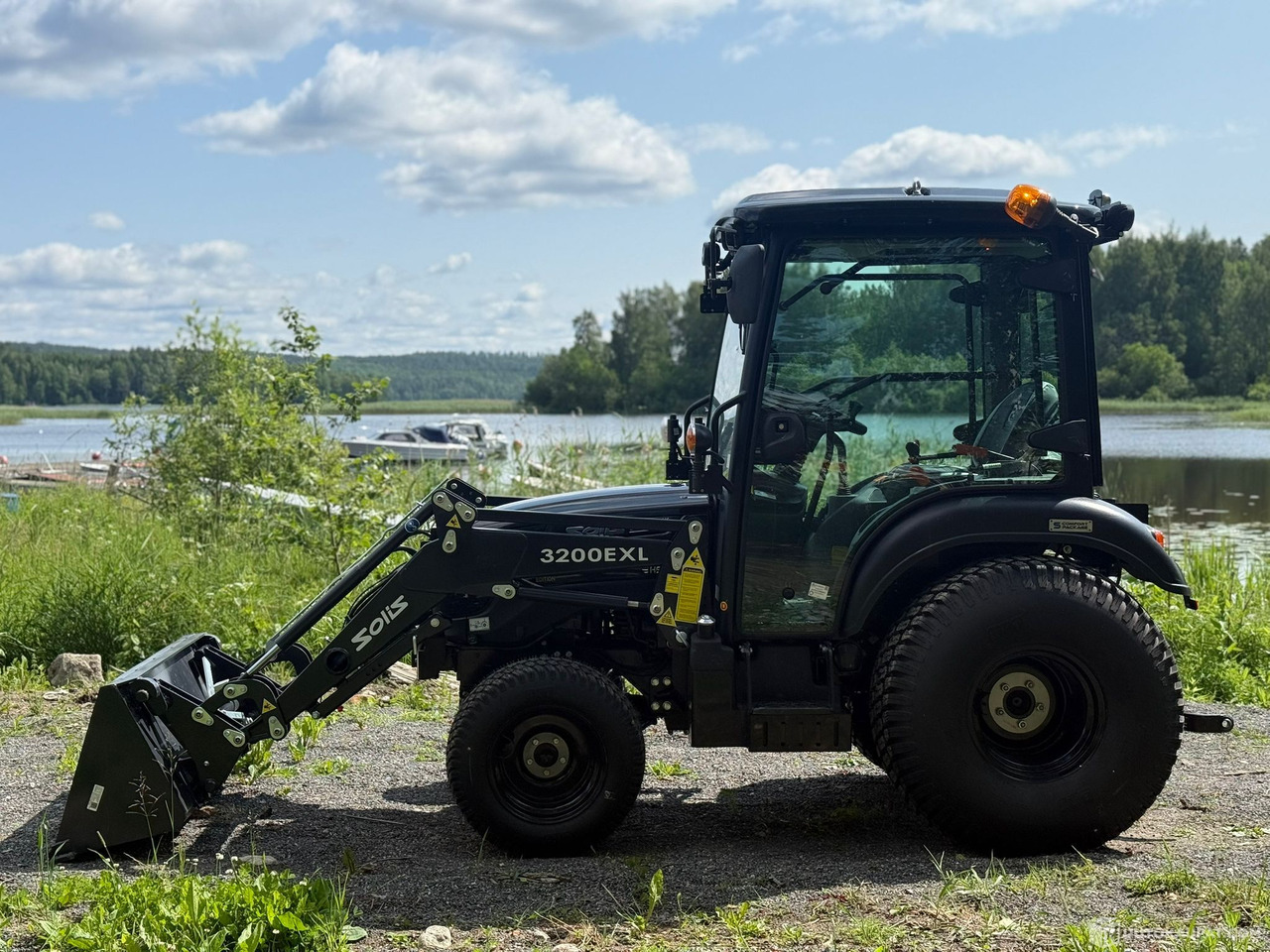 Solis 26 HST ohjaamolla ja etukuormaajalla, 2024, alvillinen, lähes ajamaton, Jyväskylä - Сельскохозяйственная техника: фото 2 Solis 26 HST ohjaamolla ja etukuormaajalla, 2024, alvillinen, lähes ajamaton, Jyväskylä - Сельскохозяйственная техника: фото 2