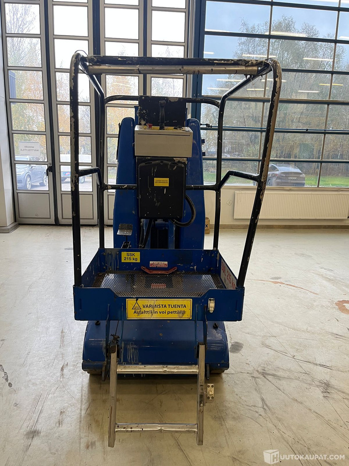 UpRight MB 26, 2002 Kuukulkija, Vantaa - Вертикальный мачтовый подъемник: фото 3 UpRight MB 26, 2002 Kuukulkija, Vantaa - Вертикальный мачтовый подъемник: фото 3