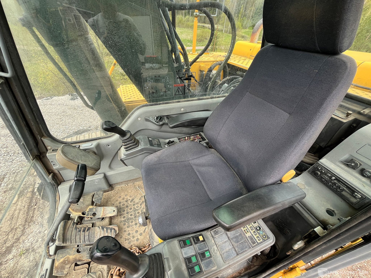 Гусеничный экскаватор Volvo EC140B, kaivinkone, lähes uudet telat, 2002, Vihti: фото 16