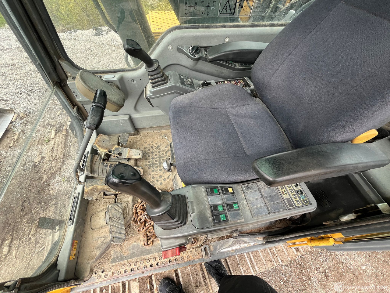 Гусеничный экскаватор Volvo EC140B, kaivinkone, lähes uudet telat, 2002, Vihti: фото 15
