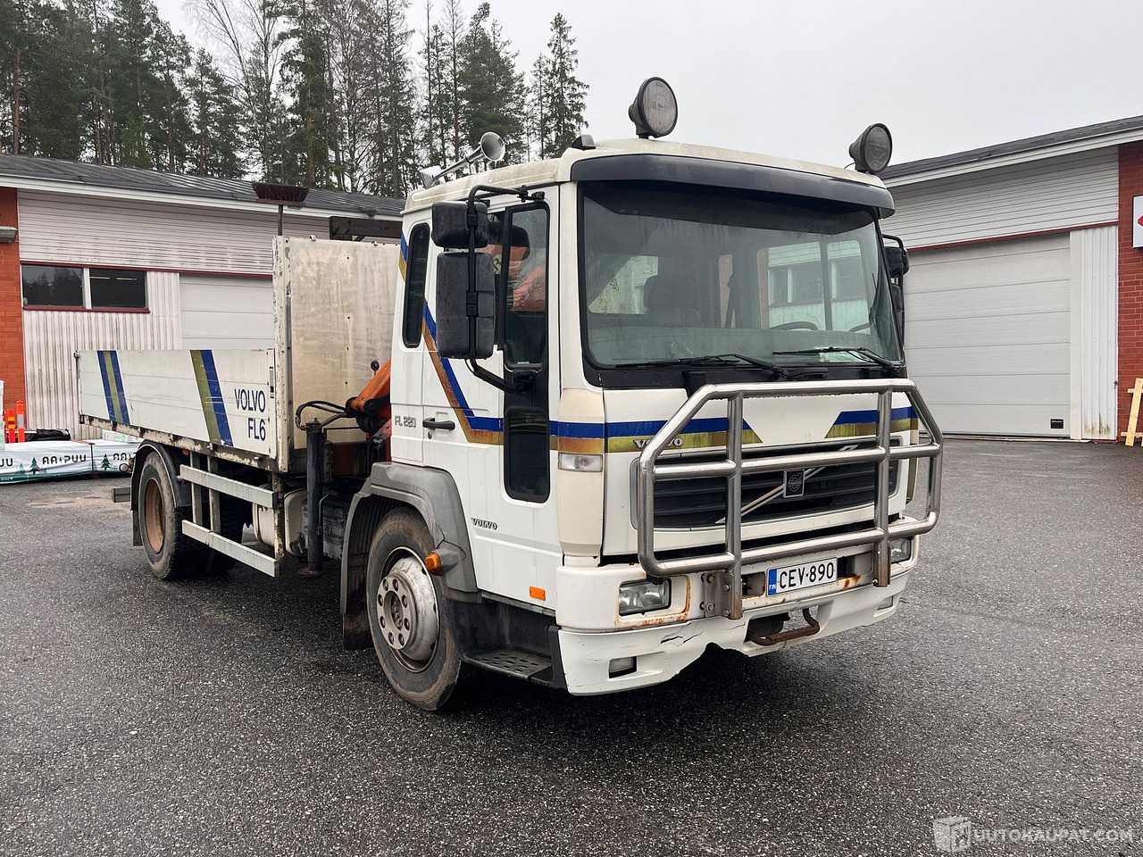 Volvo FL612-FL6H-42R/400, kuorma-auto nosturilla, 2001, Rusko - Грузовик бортовой/ Платформа, Автоманипулятор: фото 3 Volvo FL612-FL6H-42R/400, kuorma-auto nosturilla, 2001, Rusko - Грузовик бортовой/ Платформа, Автоманипулятор: фото 3