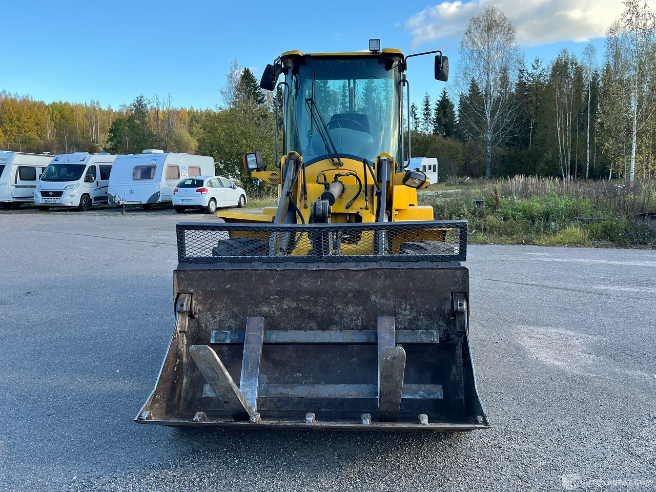 Volvo L35B Pro, pyöräkuormaaja avattavalla kauhalla ja piikeillä, 2005, Vihti - Колёсный погрузчик: фото 5 Volvo L35B Pro, pyöräkuormaaja avattavalla kauhalla ja piikeillä, 2005, Vihti - Колёсный погрузчик: фото 5