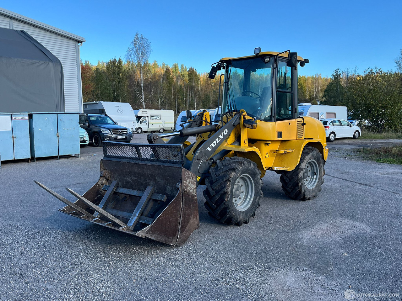 Volvo L35B Pro, pyöräkuormaaja avattavalla kauhalla ja piikeillä, 2005, Vihti - Колёсный погрузчик: фото 3 Volvo L35B Pro, pyöräkuormaaja avattavalla kauhalla ja piikeillä, 2005, Vihti - Колёсный погрузчик: фото 3