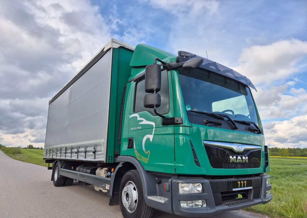 MAN TGL 12.250 6.2m AUTOMAT KLIMA z Niemiec ESP nowe opony EURO 6 / 4.75 rozstaw / zawiesie na wózek widłowy / TOP STAN / okazja nauka jazdy MOŻLIWOŚĆ DOSTOSOWANIA 12t - Тентованный грузовик: фото 1 MAN TGL 12.250 6.2m AUTOMAT KLIMA z Niemiec ESP nowe opony EURO 6 / 4.75 rozstaw / zawiesie na wózek widłowy / TOP STAN / okazja nauka jazdy MOŻLIWOŚĆ DOSTOSOWANIA 12t - Тентованный грузовик: фото 1