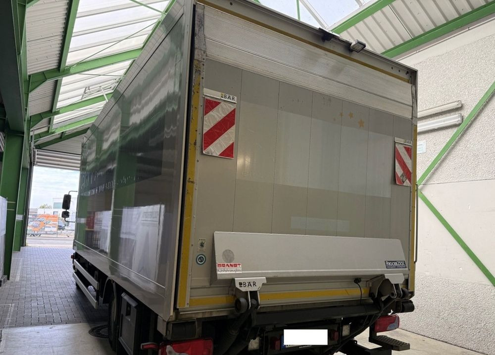 MAN TGL 12.250 6.3m AUTOMAT KLIMA z Niemiec ESP EURO 6 / 4.3 rozstaw / Chlodnia FRIGOBLOCK / TOP STAN / okazja nauka jazdy MOŻLIWOŚĆ DOSTOSOWANIA 12t - Рефрижератор: фото 4 MAN TGL 12.250 6.3m AUTOMAT KLIMA z Niemiec ESP EURO 6 / 4.3 rozstaw / Chlodnia FRIGOBLOCK / TOP STAN / okazja nauka jazdy MOŻLIWOŚĆ DOSTOSOWANIA 12t - Рефрижератор: фото 4