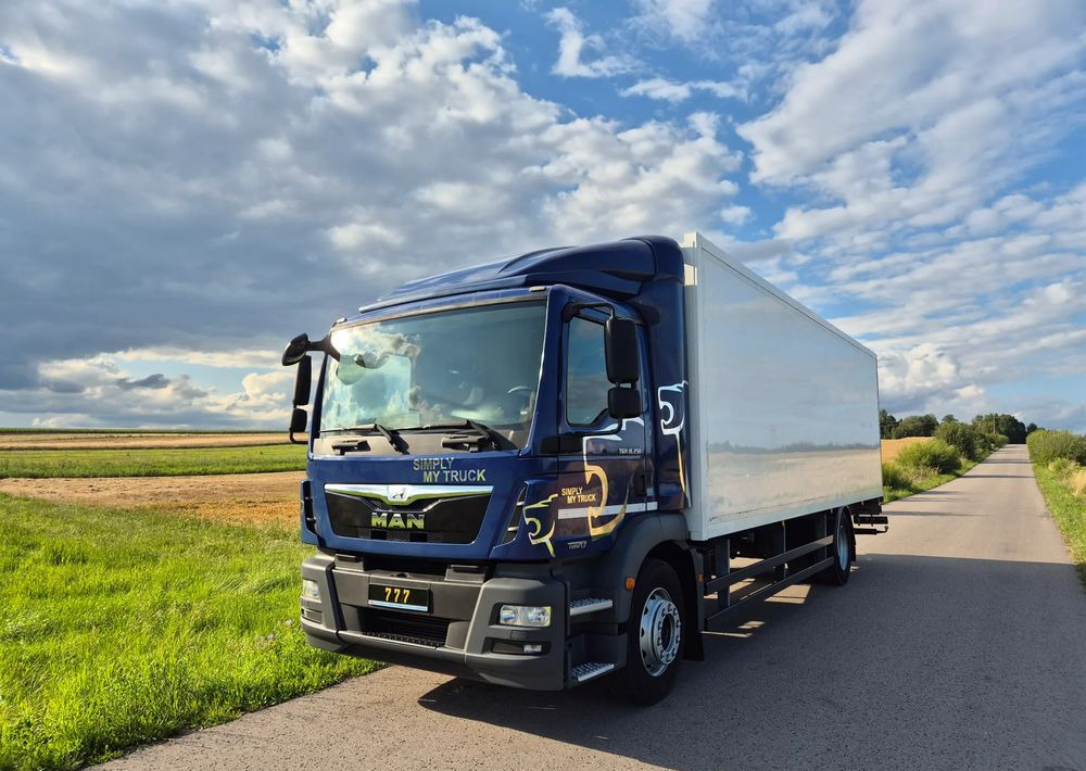 MAN TGM 18.250 Carrier 1950 D/E z Holandii / TOP STAN / 7.5m / 18 palet / winda + drzwi boczne / OKAZJA - Рефрижератор: фото 3 MAN TGM 18.250 Carrier 1950 D/E z Holandii / TOP STAN / 7.5m / 18 palet / winda + drzwi boczne / OKAZJA - Рефрижератор: фото 3