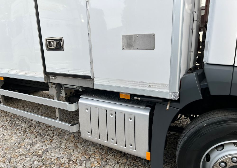 Рефрижератор Mercedes-Benz Antos 1824 THERMO King DRZWI + winda + 2x drzwi boczne / 8.3m / z Holandii / KLIMA LEKKI / Axor man Tgm T1000-R: фото 12