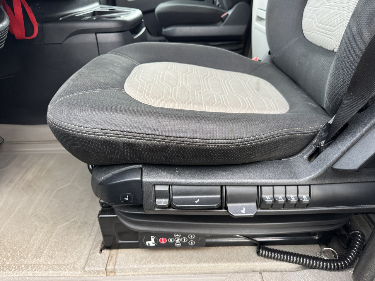 Ford F-Max 500 - Кабина и интерьер: фото 4 Ford F-Max 500 - Кабина и интерьер: фото 4