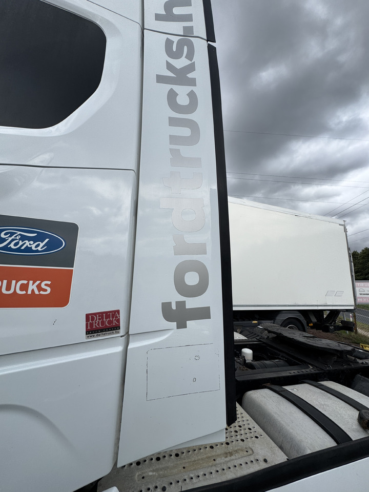 Ford F-Max Cargo - Аэродинамика/ Спойлеры для Грузовиков: фото 1 Ford F-Max Cargo - Аэродинамика/ Спойлеры для Грузовиков: фото 1