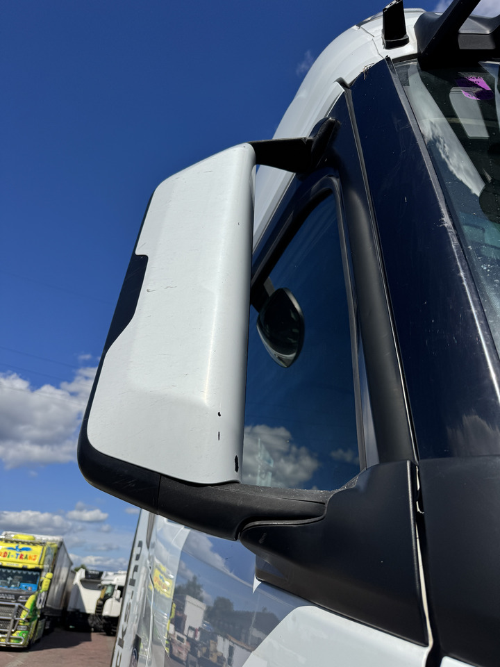 Ford F-Max - Зеркало заднего вида: фото 1 Ford F-Max - Зеркало заднего вида: фото 1