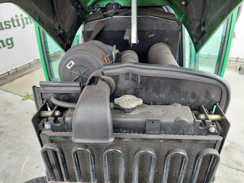 Минитрактор John Deere 2320: фото 14
