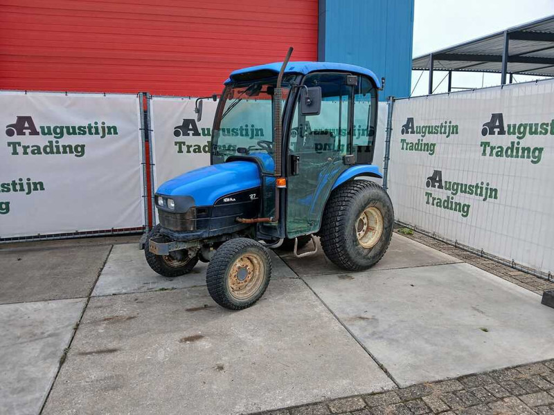 New Holland TC 27 - Трактор: фото 3 New Holland TC 27 - Трактор: фото 3
