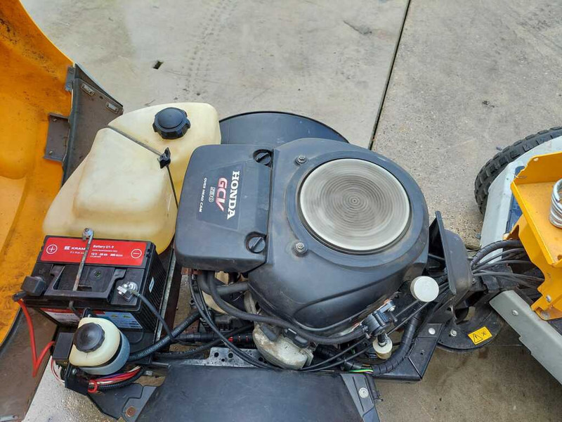 Газонокосилка Stiga Park Silent: фото 10 Газонокосилка Stiga Park Silent: фото 10