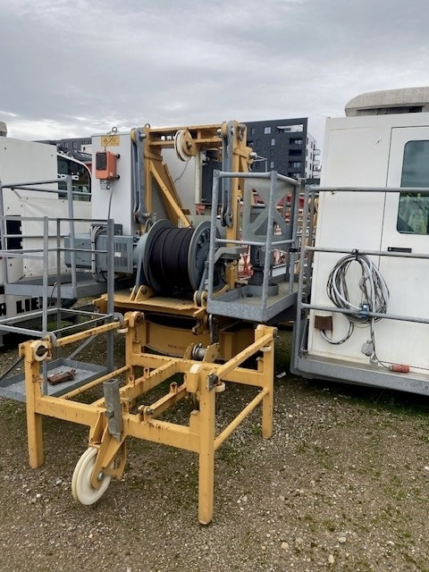 LIEBHERR 85EC-BFr.Tronic - Башенный кран: фото 1 LIEBHERR 85EC-BFr.Tronic - Башенный кран: фото 1