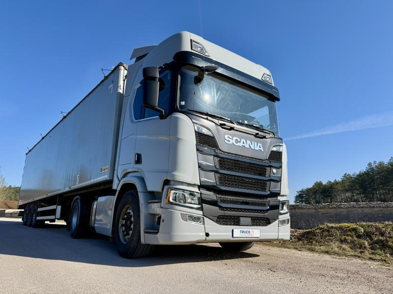 Тягач Scania R 520: фото 1