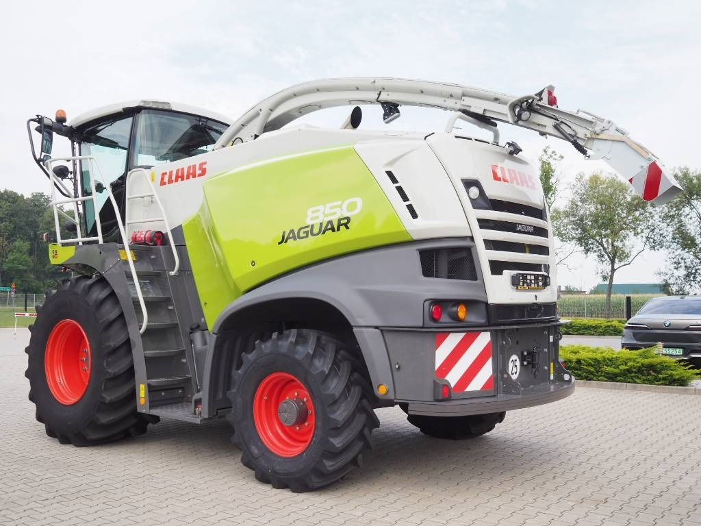 Claas Jaguar 850 4WD - Кормоуборочный комбайн: фото 2 Claas Jaguar 850 4WD - Кормоуборочный комбайн: фото 2